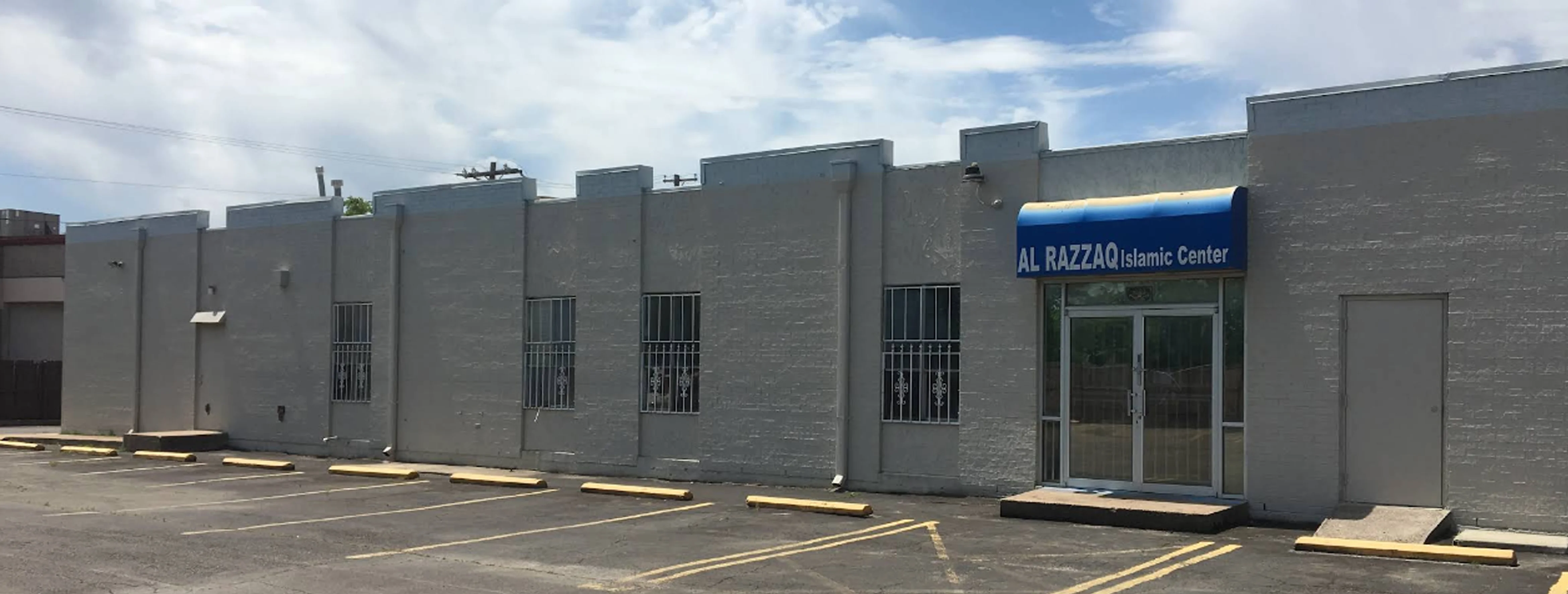 Exterior view of Al Razzaq Islamic Centre Dallas building